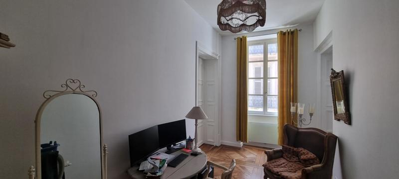 Appartement - 120 m² - 4 pièces