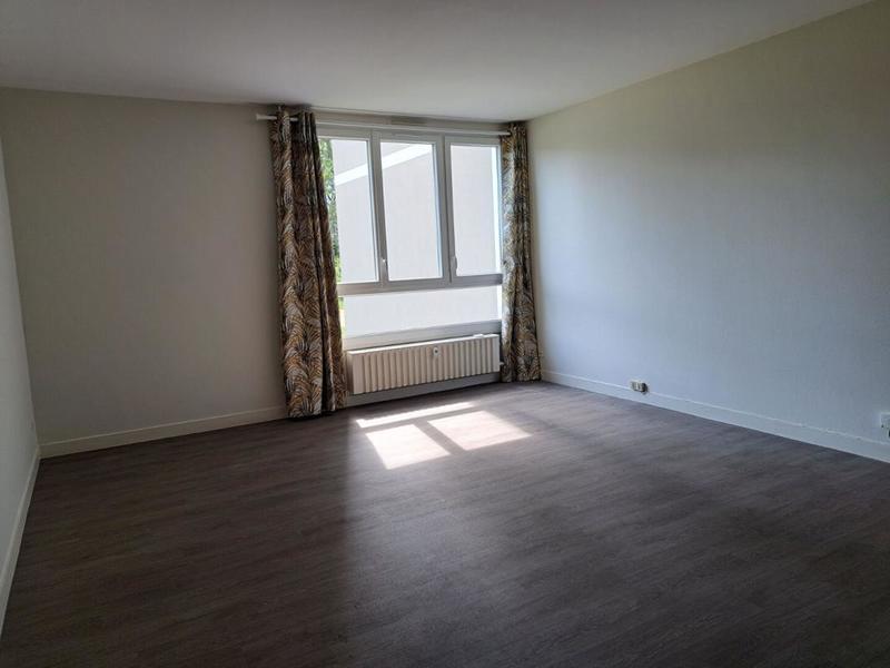 Studio - 30 m² - 2 pièces
