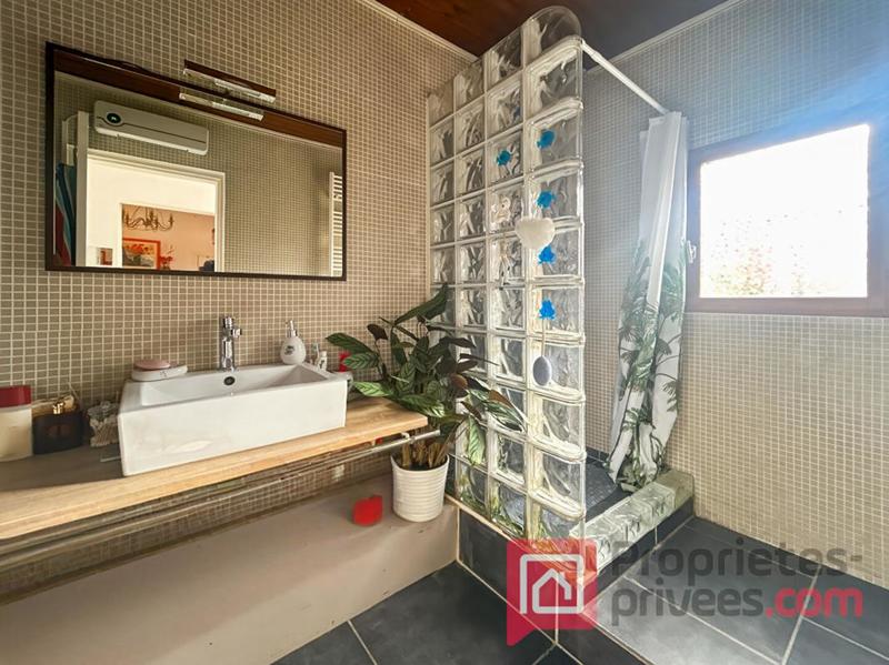 Maison - 130 m² - 1 pièce