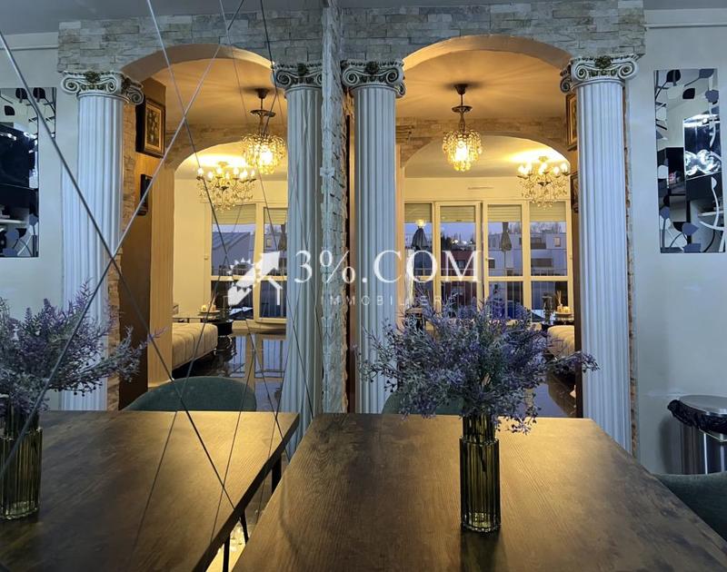 Appartement - 80 m² - 5 pièces