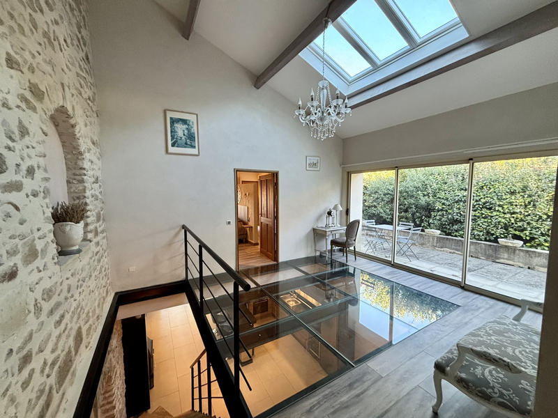 Mas - 185 m² - 5 pièces