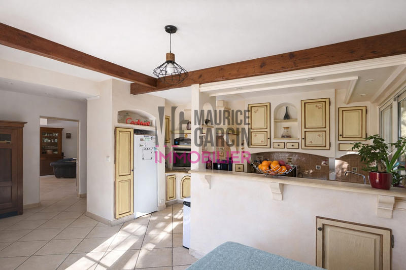 Maison - 170 m² - 13 pièces