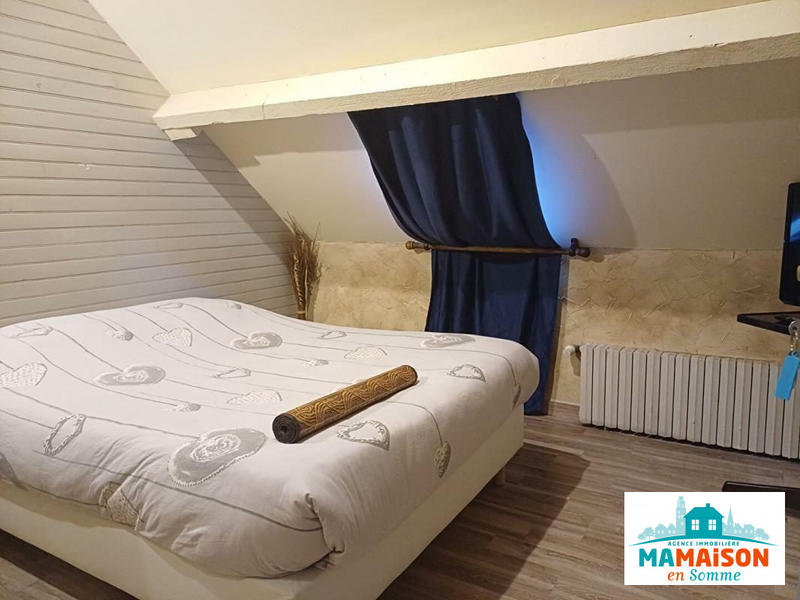 Maison - 198 m² - 9 pièces