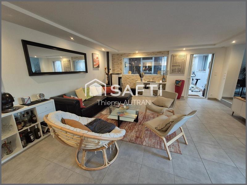 Maison - 135 m² - 5 pièces