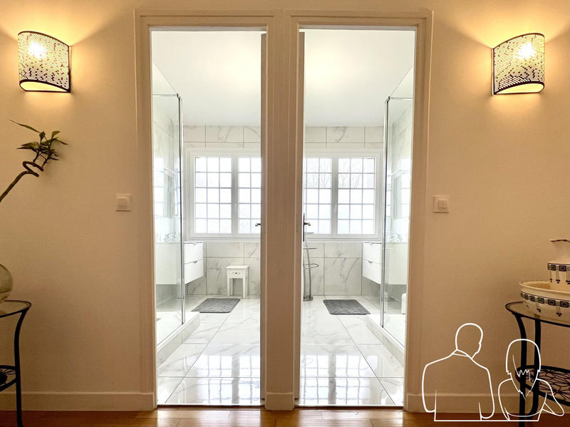 Maison ancienne - 335 m² - 10 pièces