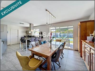 Maison - 127 m² - 6 pièces