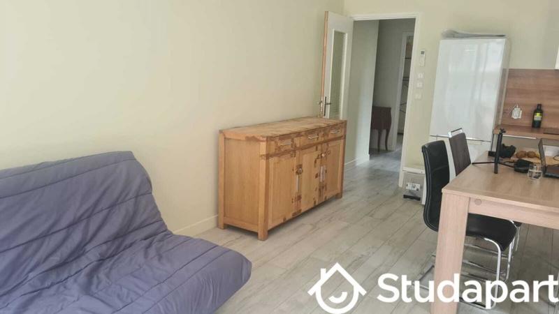 Chambre - 9 m² - 1 pièce