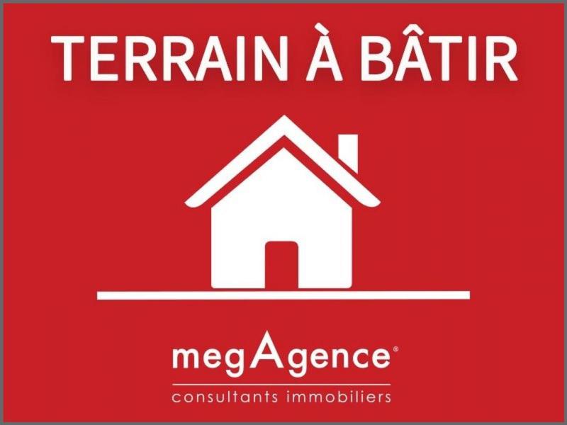 Terrain constructible - 4 322 m²