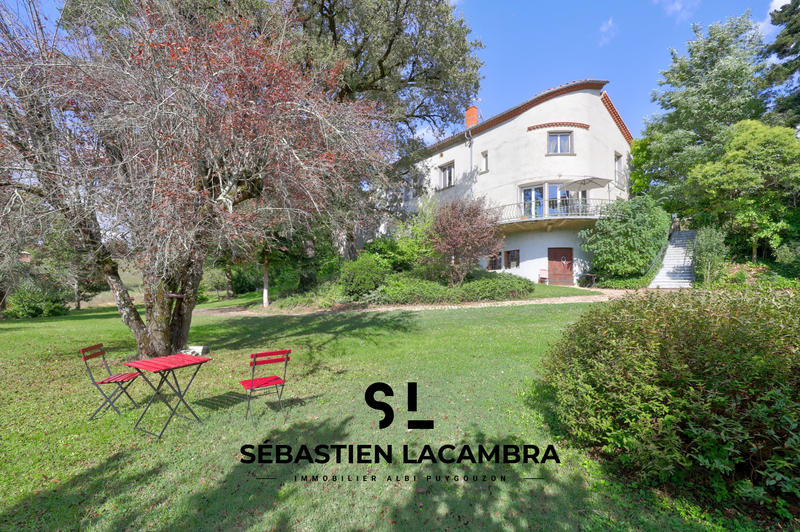 Propriété - 328 m² - 10 pièces