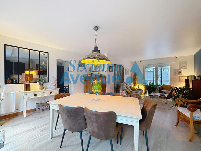 Maison - 90 m² - 4 pièces