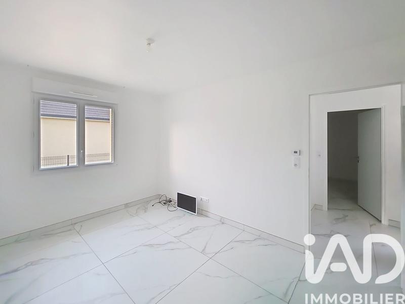 Maison - 96 m² - 5 pièces