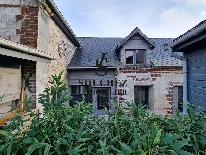 Maison - 250 m² - 8 pièces