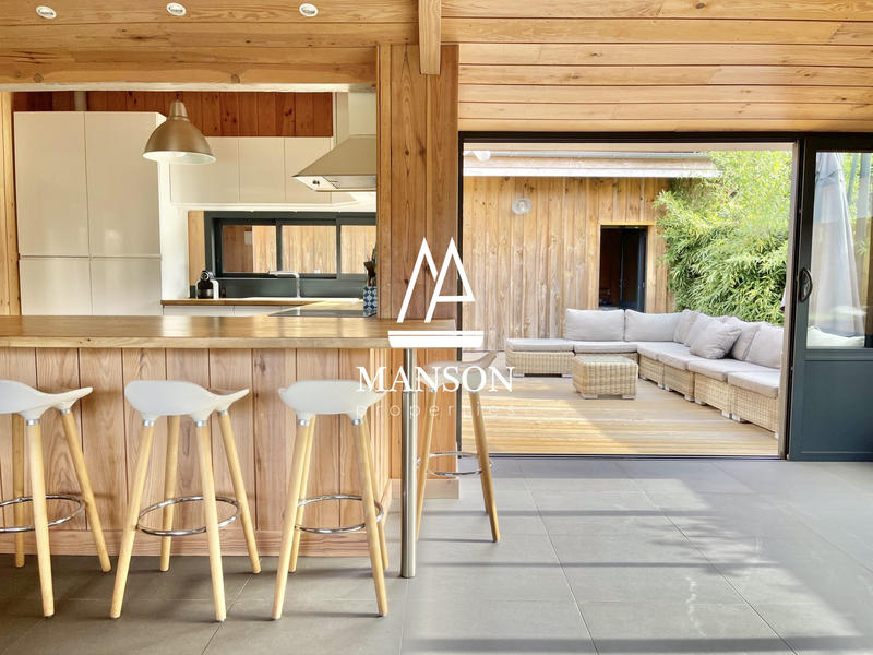 Villa - 135 m² - 8 pièces