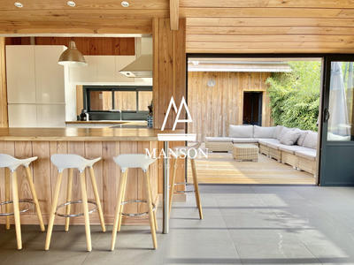 Villa - 135 m² - 8 pièces