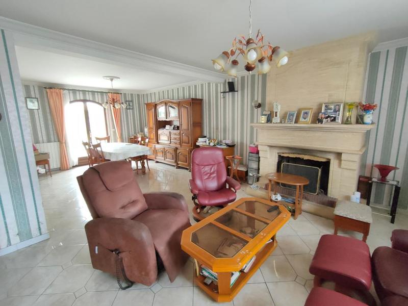 Maison - 390 m² - 11 pièces