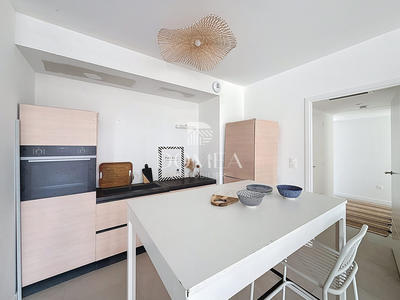 Appartement - 125 m² - 5 pièces