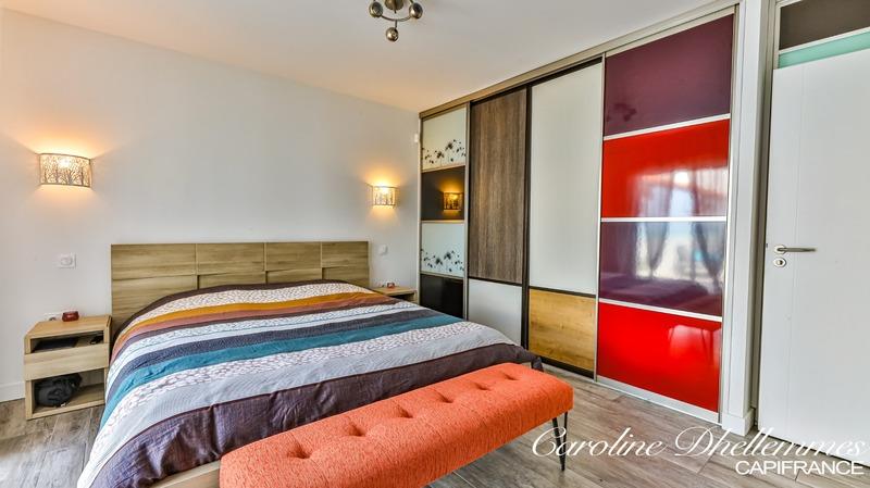 Maison - 263 m² - 7 pièces