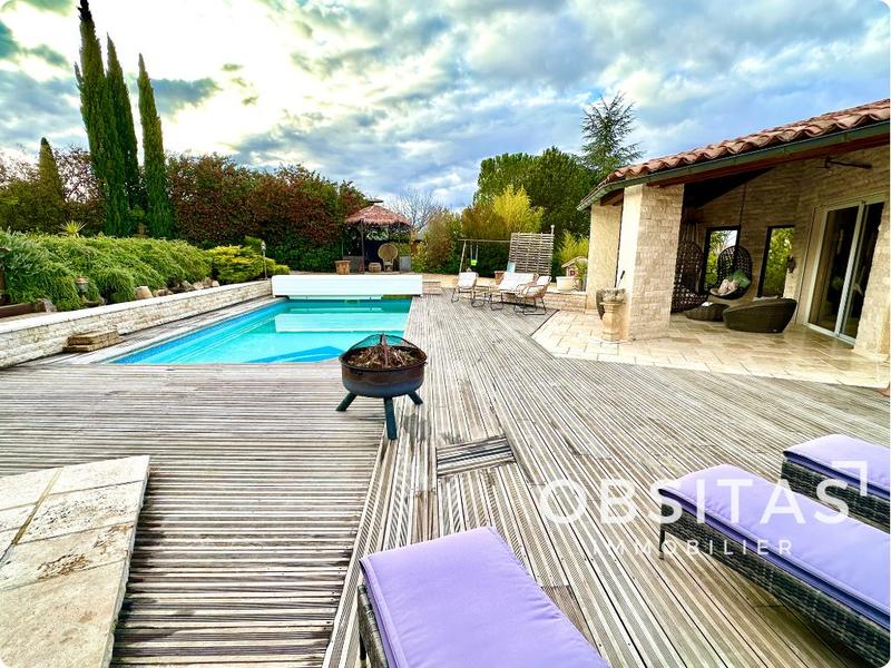 Maison - 153 m² - 5 pièces