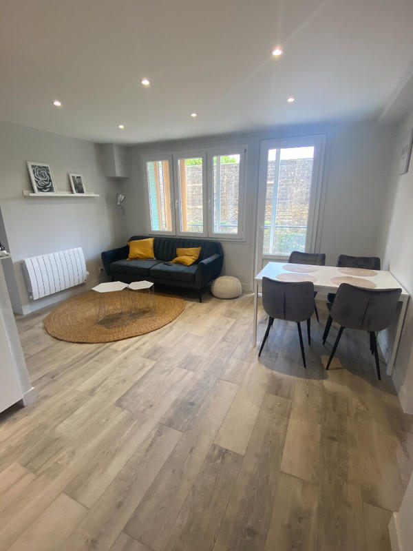 Chambre - 79 m² - 5 pièces