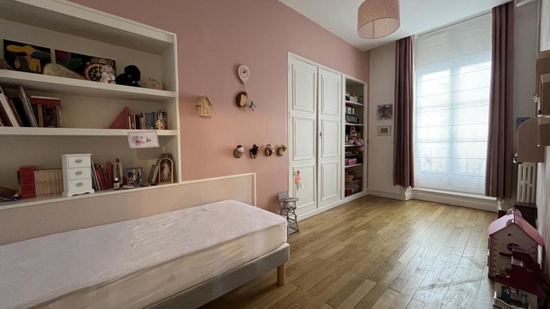 Immeuble - 450 m² - 12 pièces