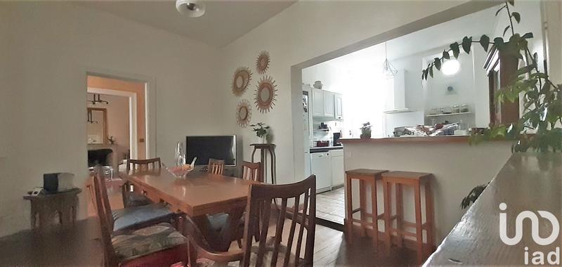 Maison - 205 m² - 9 pièces