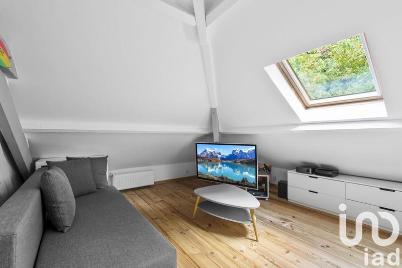 Maison - 230 m² - 7 pièces