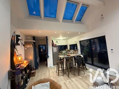 Maison - 91 m² - 5 pièces