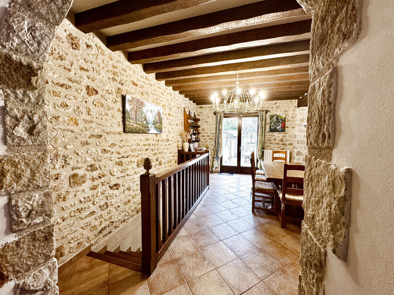 Maison - 178 m² - 6 pièces