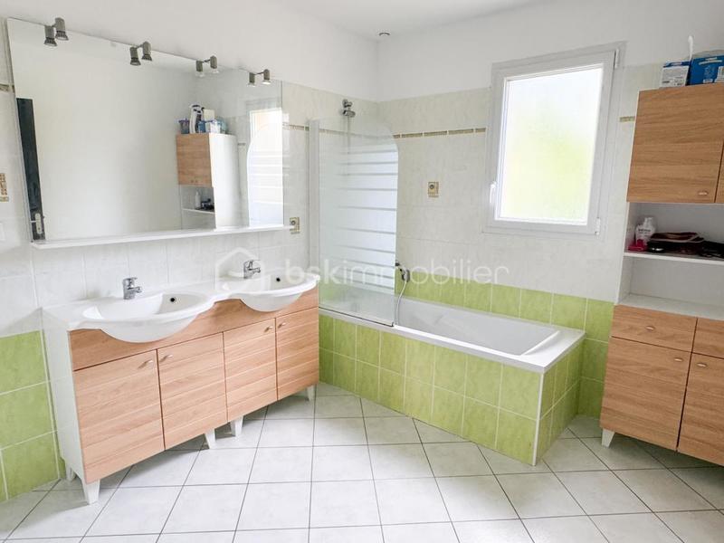 Maison - 127 m² - 6 pièces