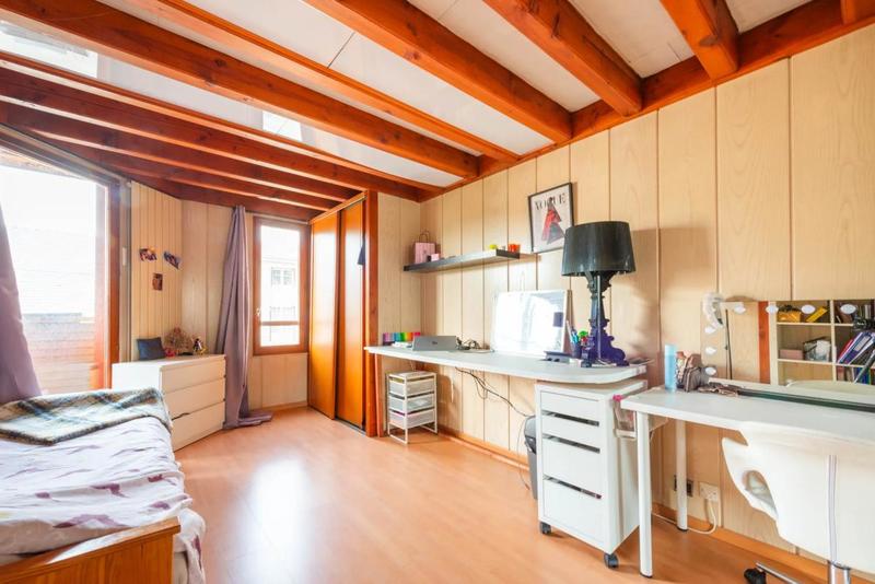Maison de bois - 220 m² - 8 pièces