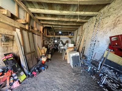 Maison - 345 m² - 7 pièces