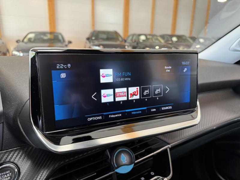 Peugeot 2008 1.2 Puretech - Allure Eat8 Full Black Suivi complet