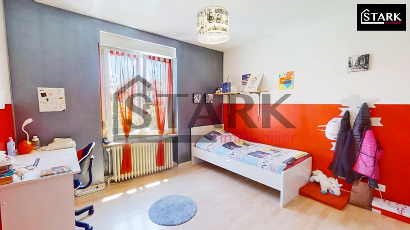 Maison - 145 m² - 8 pièces