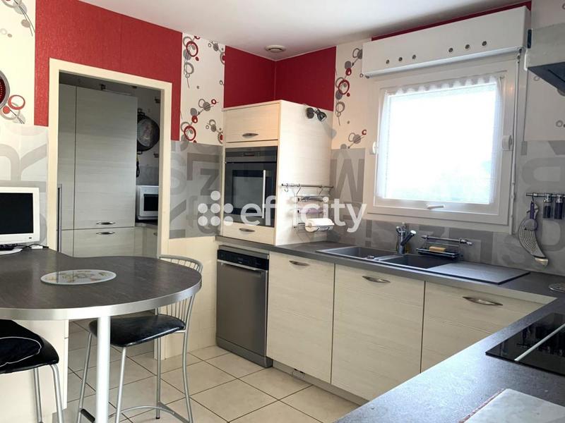 Maison - 145 m² - 5 pièces