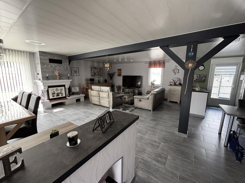 Maison - 187 m² - 7 pièces