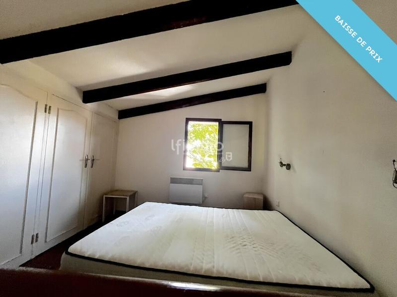 Maison - 220 m² - 5 pièces