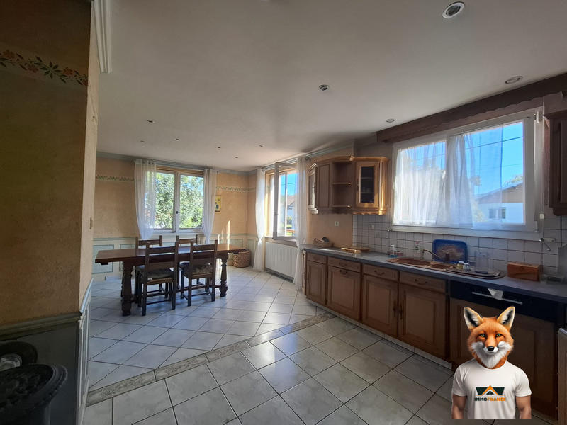 Maison traditionnelle - 150 m² - 7 pièces