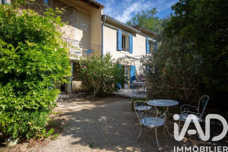 Maison - 343 m² - 14 pièces