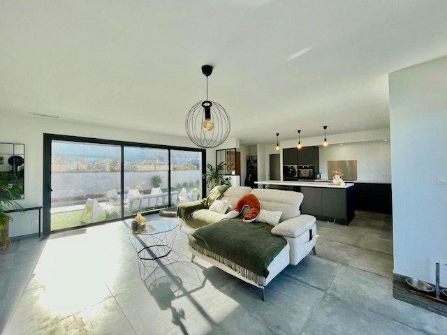 Villa - 110 m² - 4 pièces