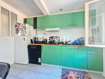 Maison - 97 m² - 6 pièces