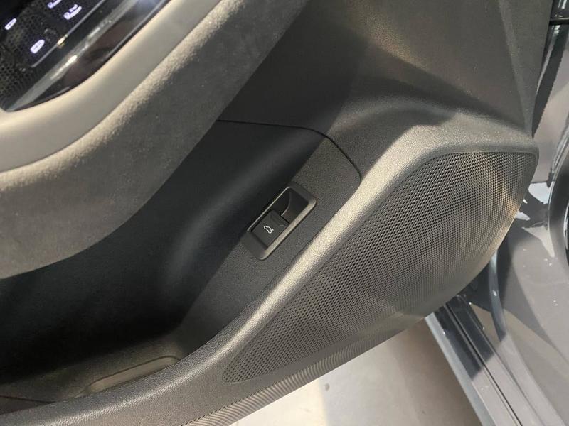 Audi e-tron A6 Avant Performance 367 ch 100 kWh s line