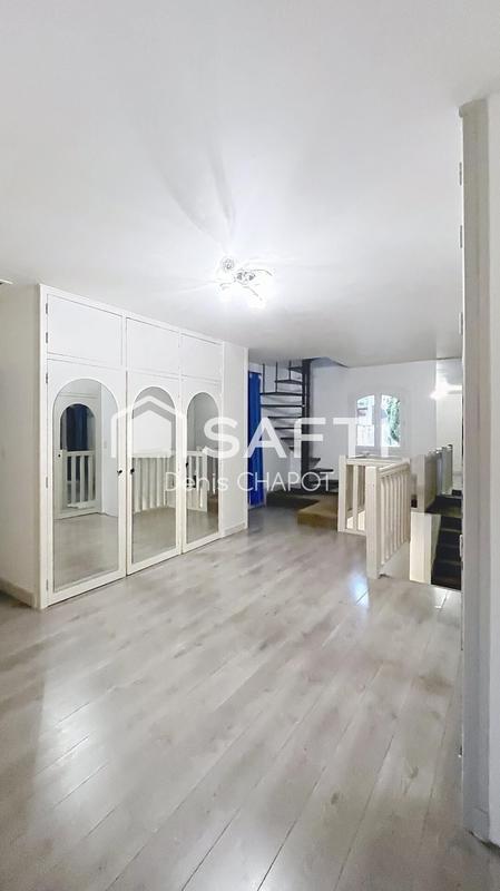 Maison - 182 m² - 7 pièces