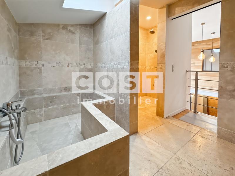 Maison - 103 m² - 5 pièces