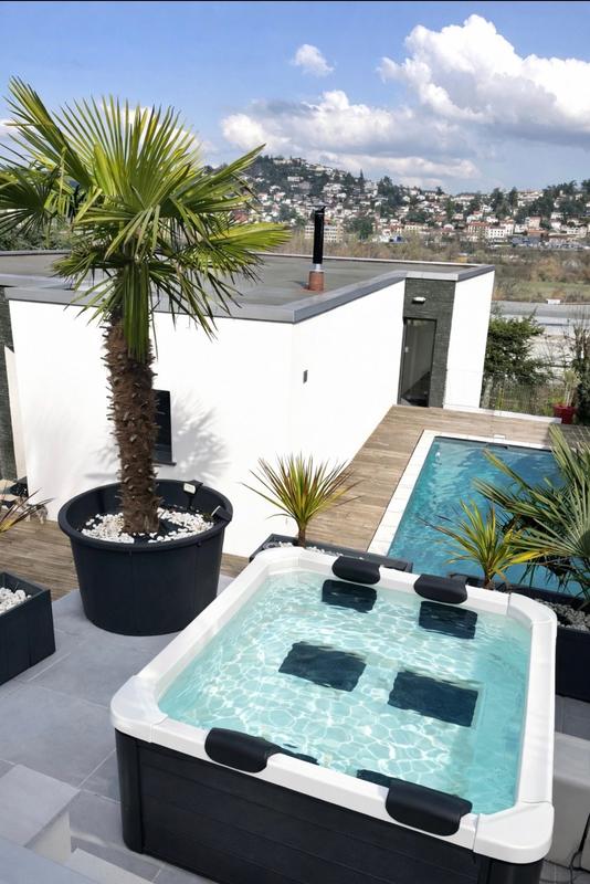 Maison contemporaine - 182 m² - 6 pièces