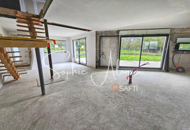 Maison - 243 m² - 7 pièces