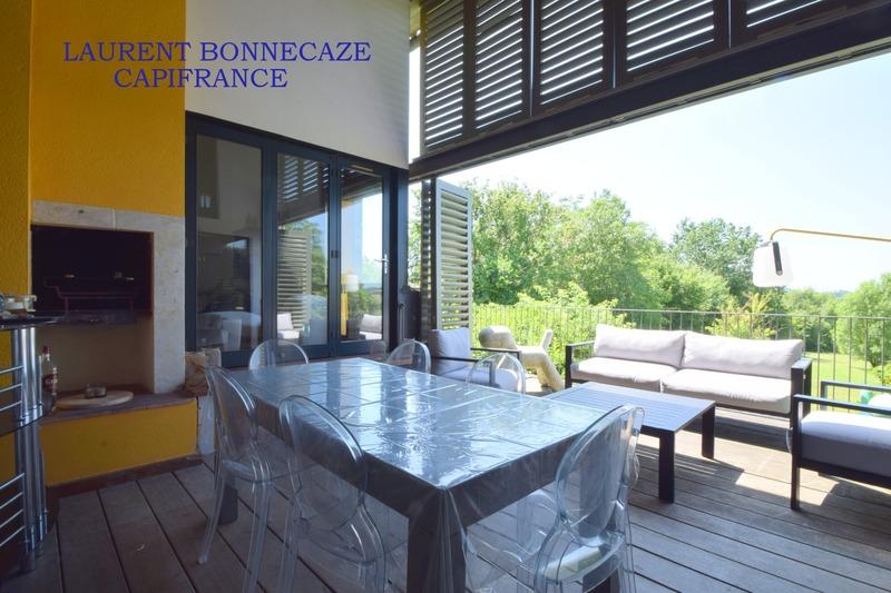 Maison - 257 m² - 7 pièces