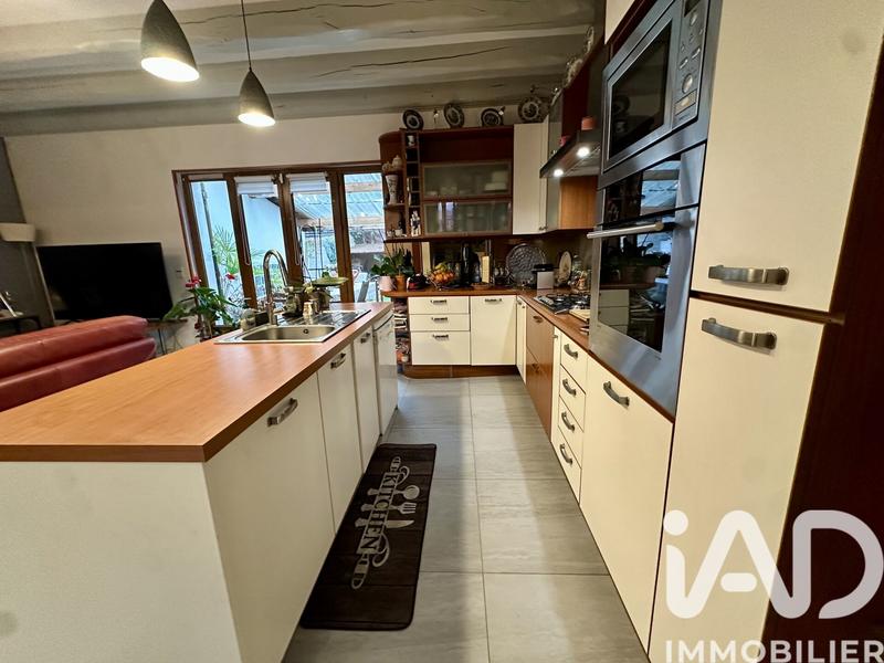 Maison - 177 m² - 6 pièces