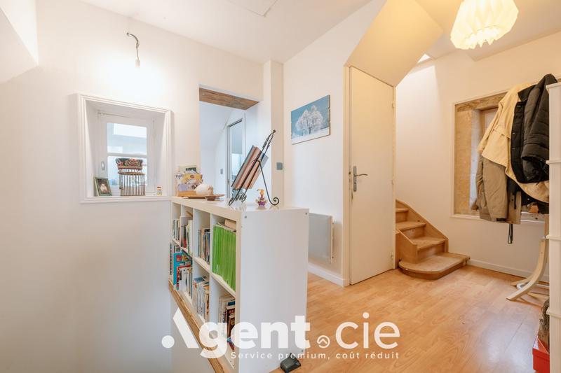 Maison ancienne - 170 m² - 9 pièces