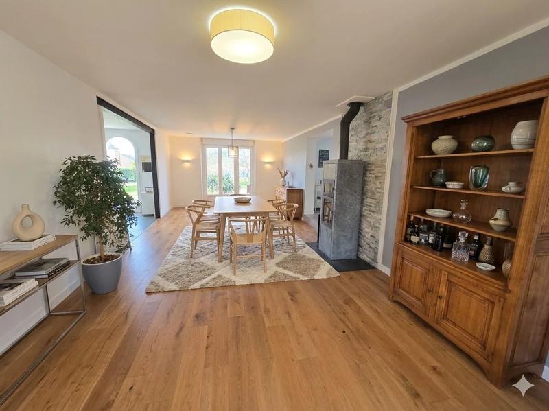 Maison - 132 m² - 7 pièces