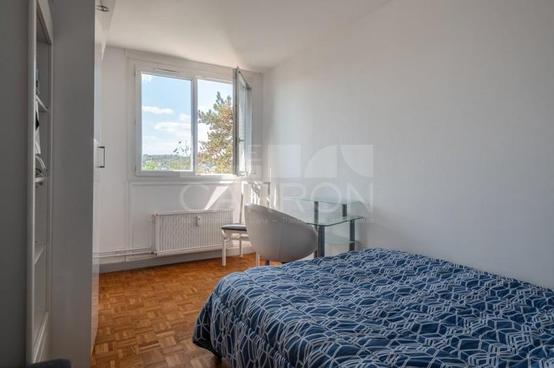 Appartement - 83 m² - 4 pièces